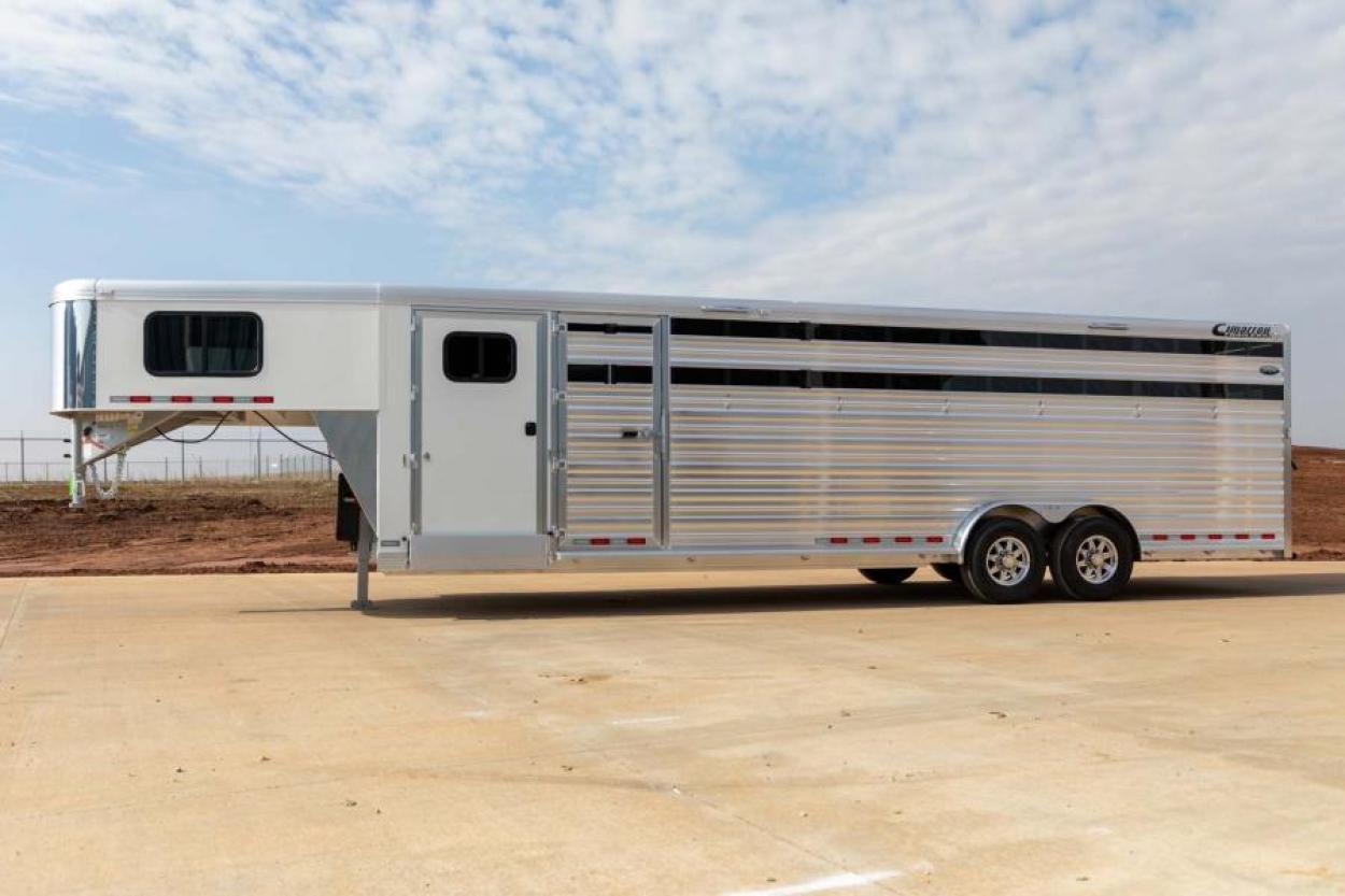 Cimarron Winstar Gooseneck 6-Horse Trailer