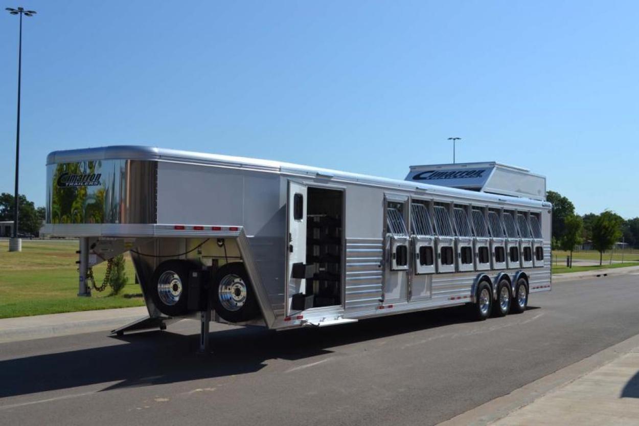 Cimarron Norstar Gooseneck 9 Horse Trailer