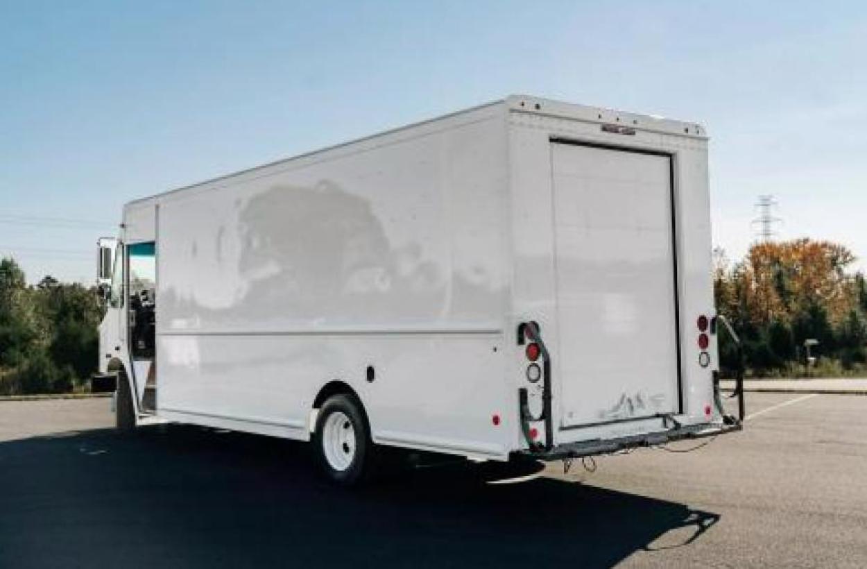 60 inch heavy duty rear roll up door on freightliner fedex step van