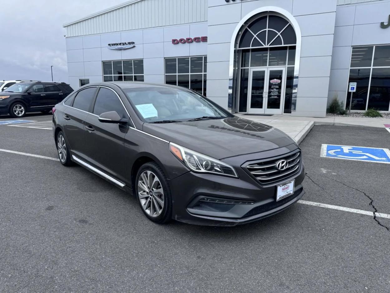 2015 Hyundai Sonata 2.4L Sport | Photo 1 of 16