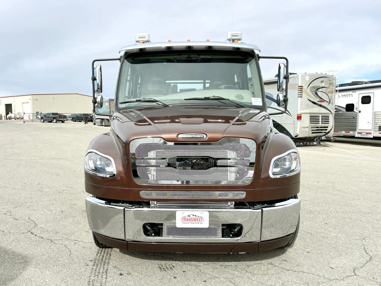 2023 Freightliner M2 106 Summit Hauler | Photo 27 of 28