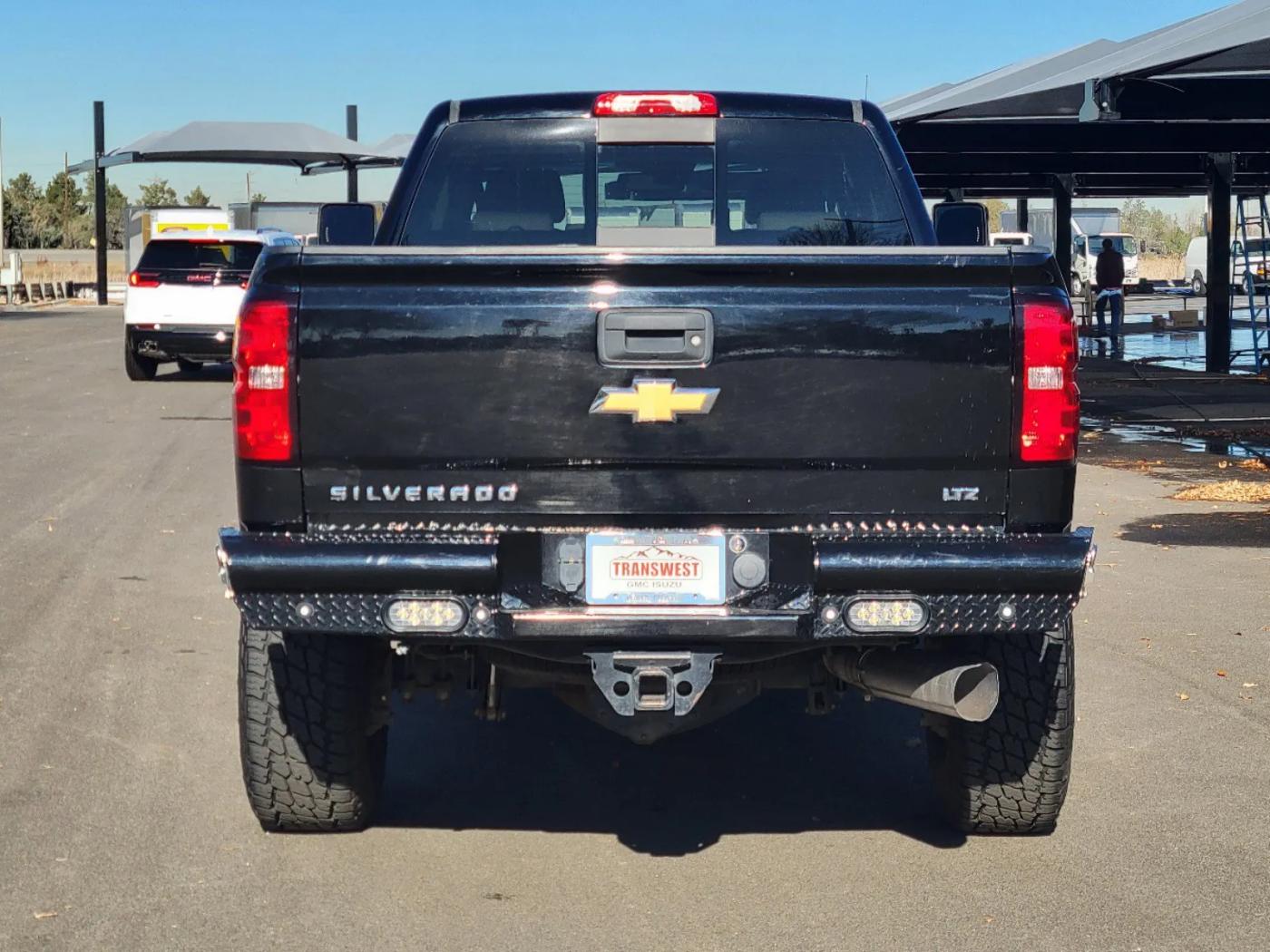 2015 Chevrolet Silverado 3500HD LTZ | Photo 5 of 24