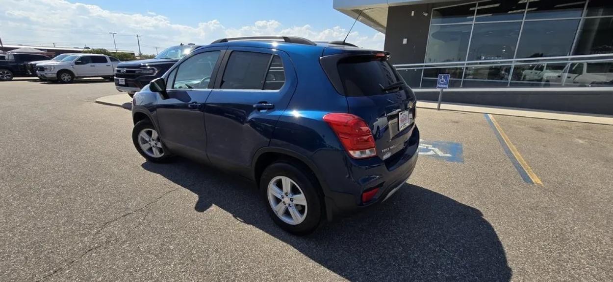 2020 Chevrolet Trax | Photo 6 of 26