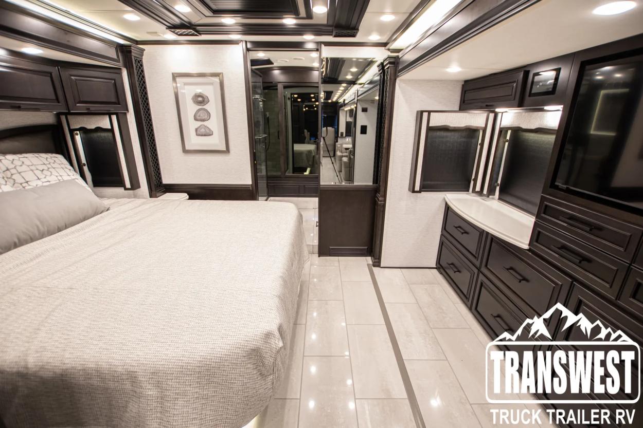 2024 Newmar London Aire 4551 | Photo 21 of 34