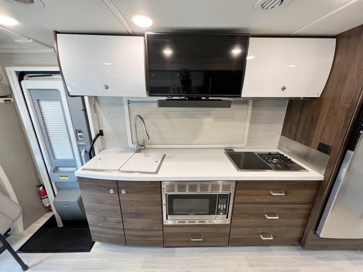 2022 Winnebago Navion 24D | Photo 12 of 24