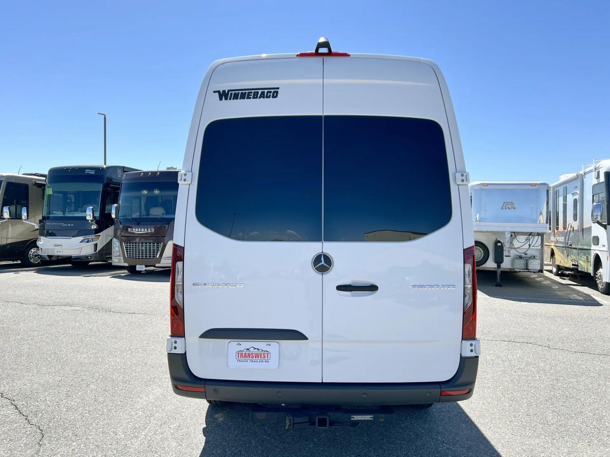 2023 Winnebago Adventure Wagon 70 SE | Photo 11 of 15