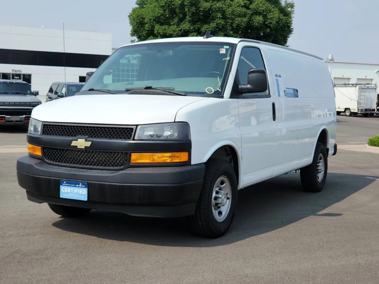 2021 Chevrolet Express Cargo Van CARGO | Photo 3 of 27