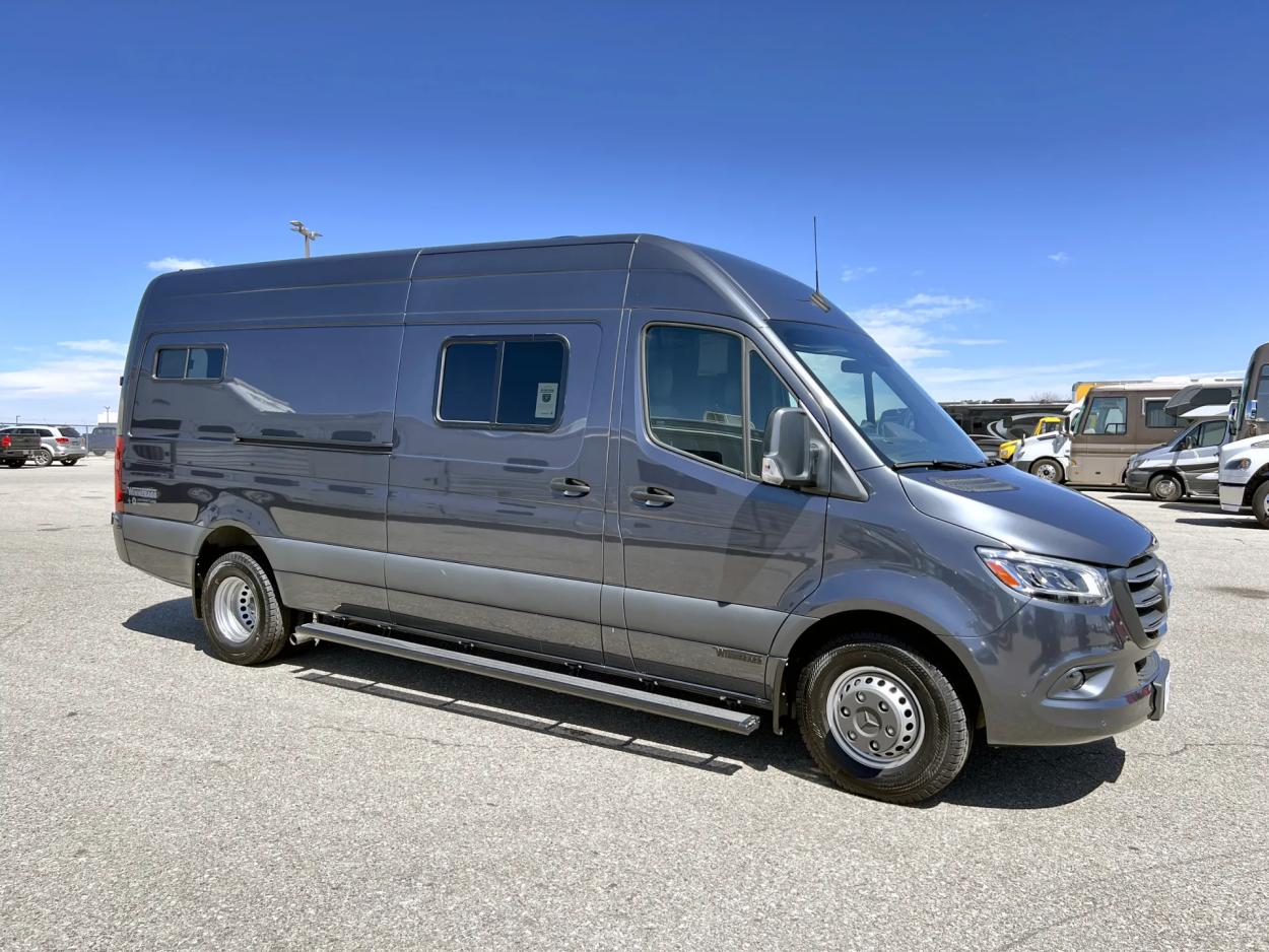 2023 Winnebago Adventure Wagon 70 SE