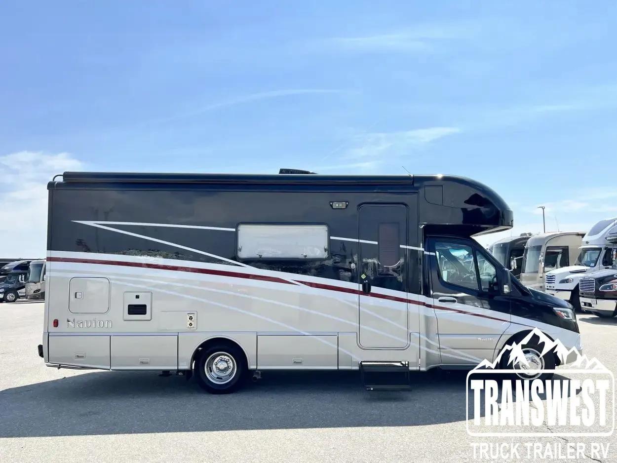 2022 Winnebago Navion 24D 