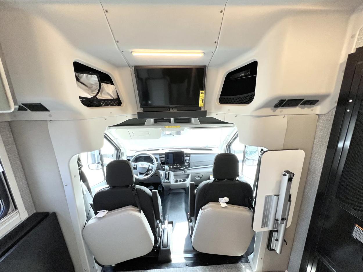 2025 Winnebago EKKO 22A | Photo 6 of 24