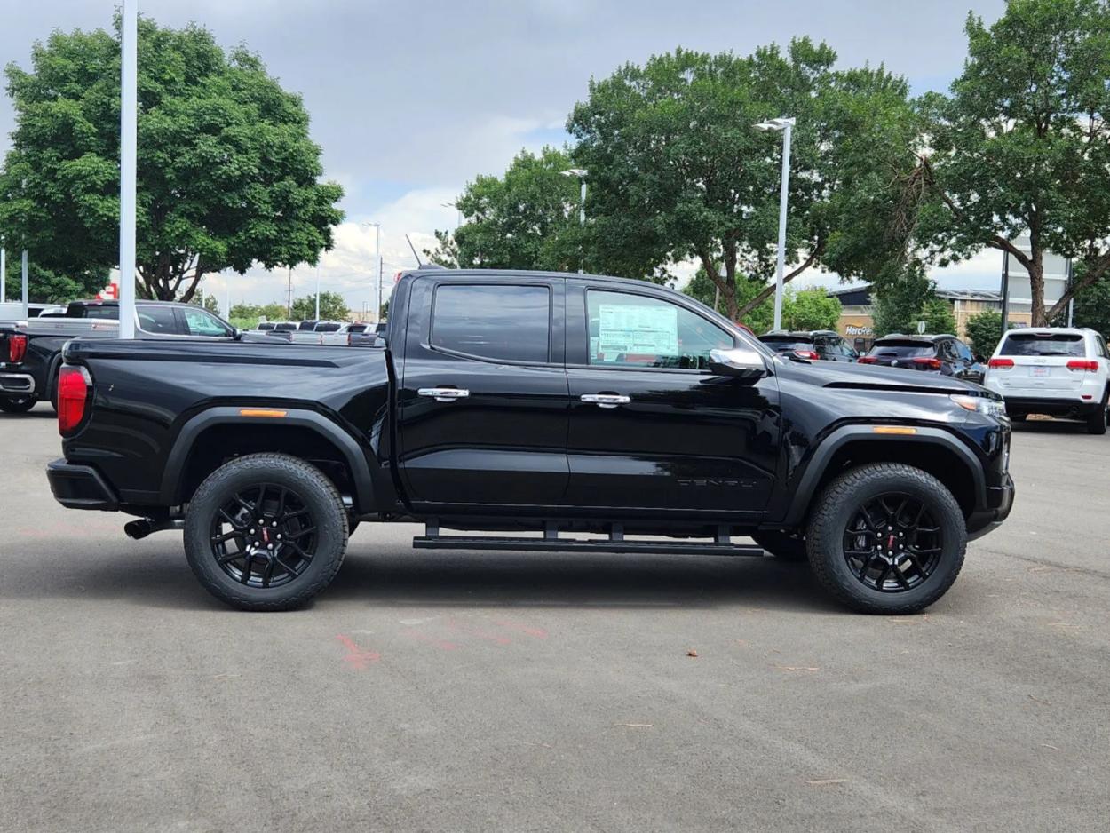 2024 GMC Canyon 4WD Denali | Photo 1 of 26