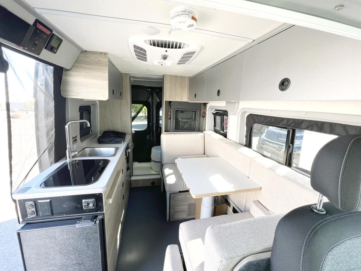 2024 Winnebago Solis Pocket 36B | Photo 4 of 12