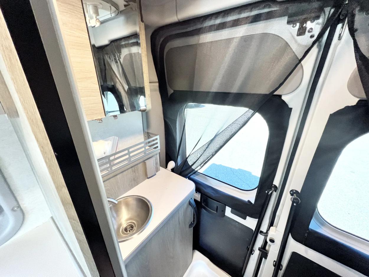 2024 Winnebago Solis Pocket 36B | Photo 11 of 22