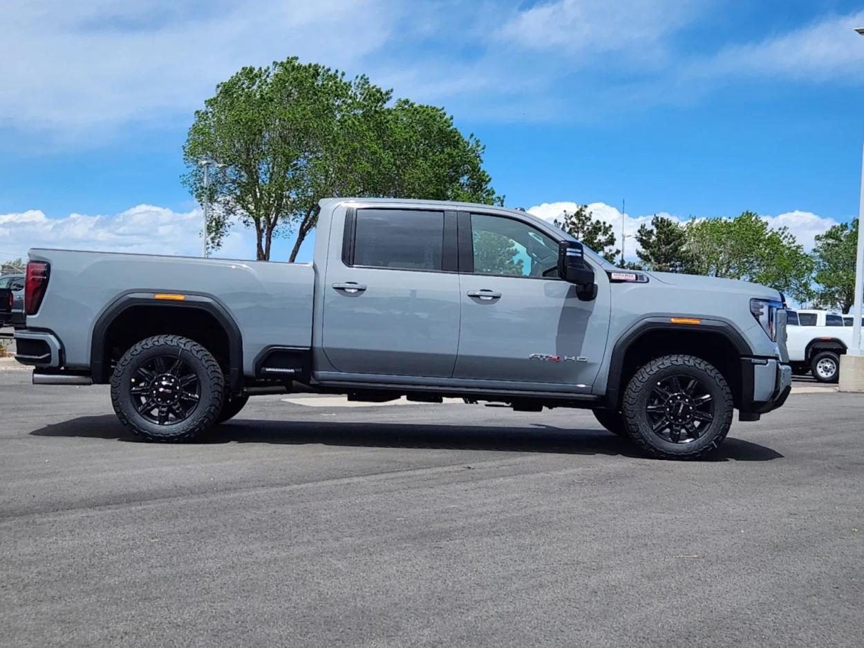 2024 GMC Sierra 2500HD AT4 