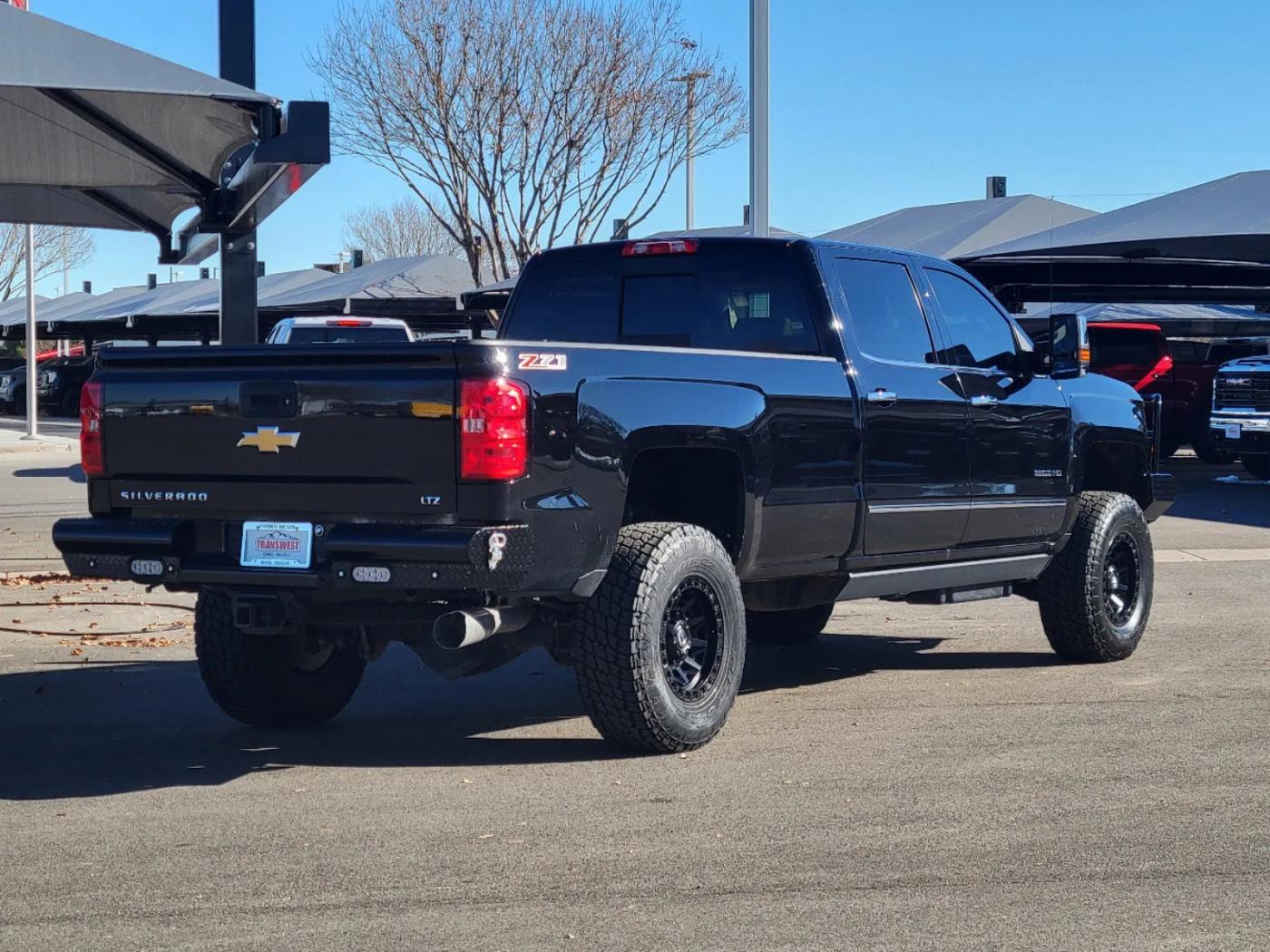 2015 Chevrolet Silverado 3500HD LTZ | Photo 2 of 24