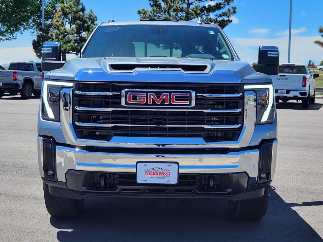 2024 GMC Sierra 2500HD SLT | Photo 4 of 27