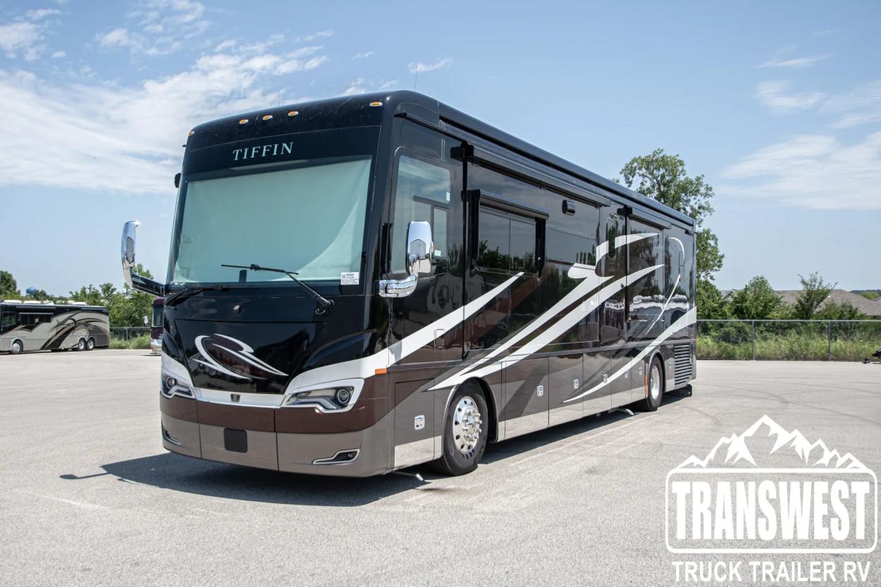 2023 Tiffin Allegro Bus 40IP | Photo 6 of 27