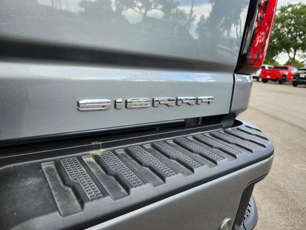 2024 GMC Sierra 2500HD Denali | Photo 14 of 31