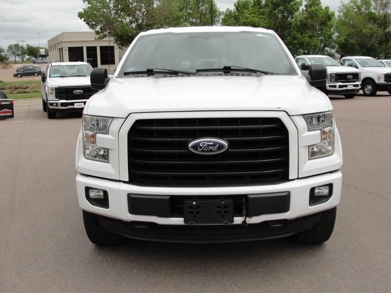 2016 Ford F-150 | Photo 8 of 21