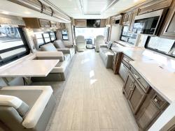 2024 Newmar Ventana 4037 | Thumbnail Photo 4 of 31