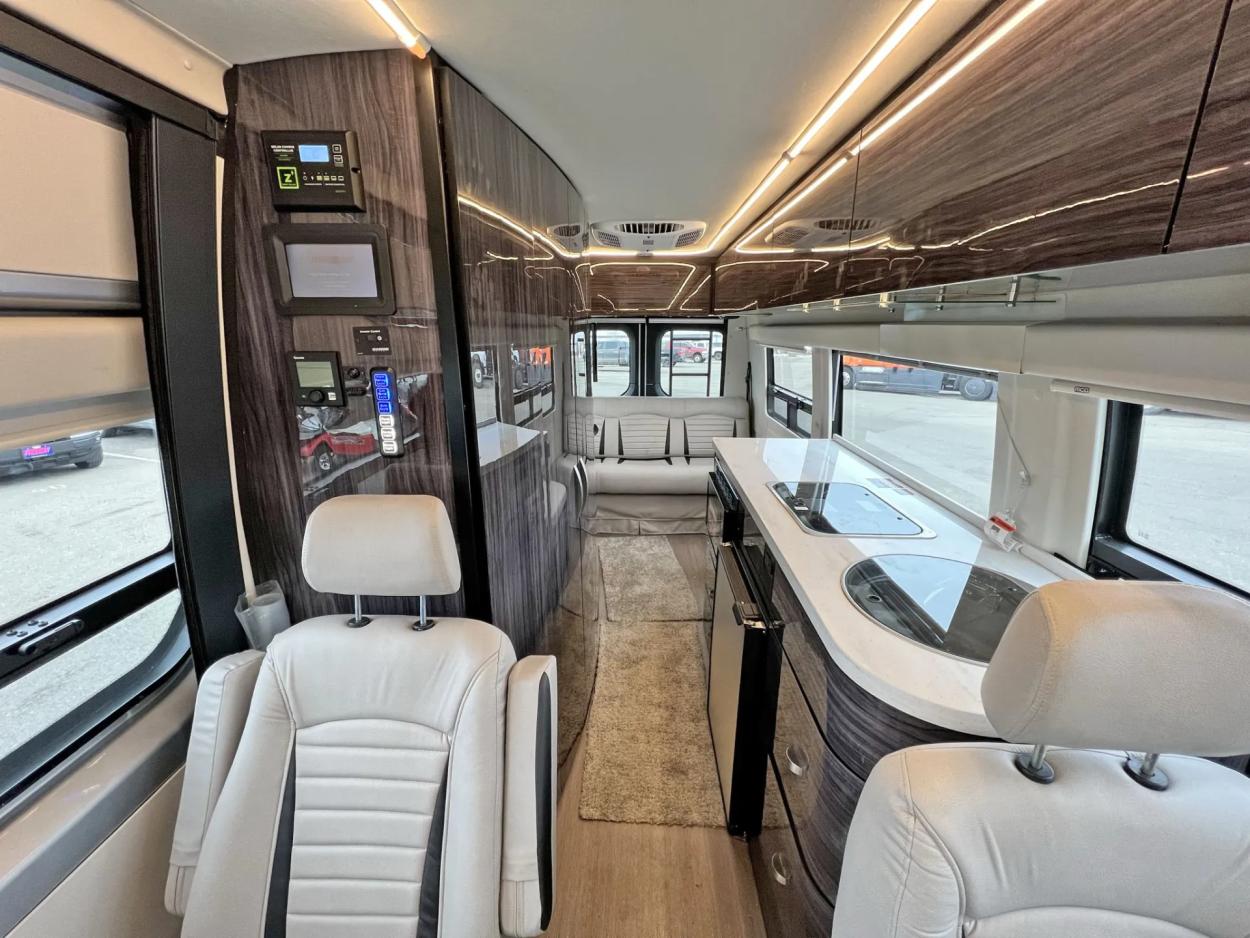 2023 Winnebago Era 70X | Photo 5 of 25