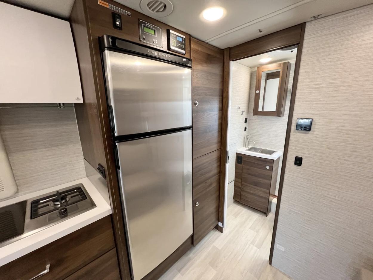 2022 Winnebago Navion 24D | Photo 14 of 24