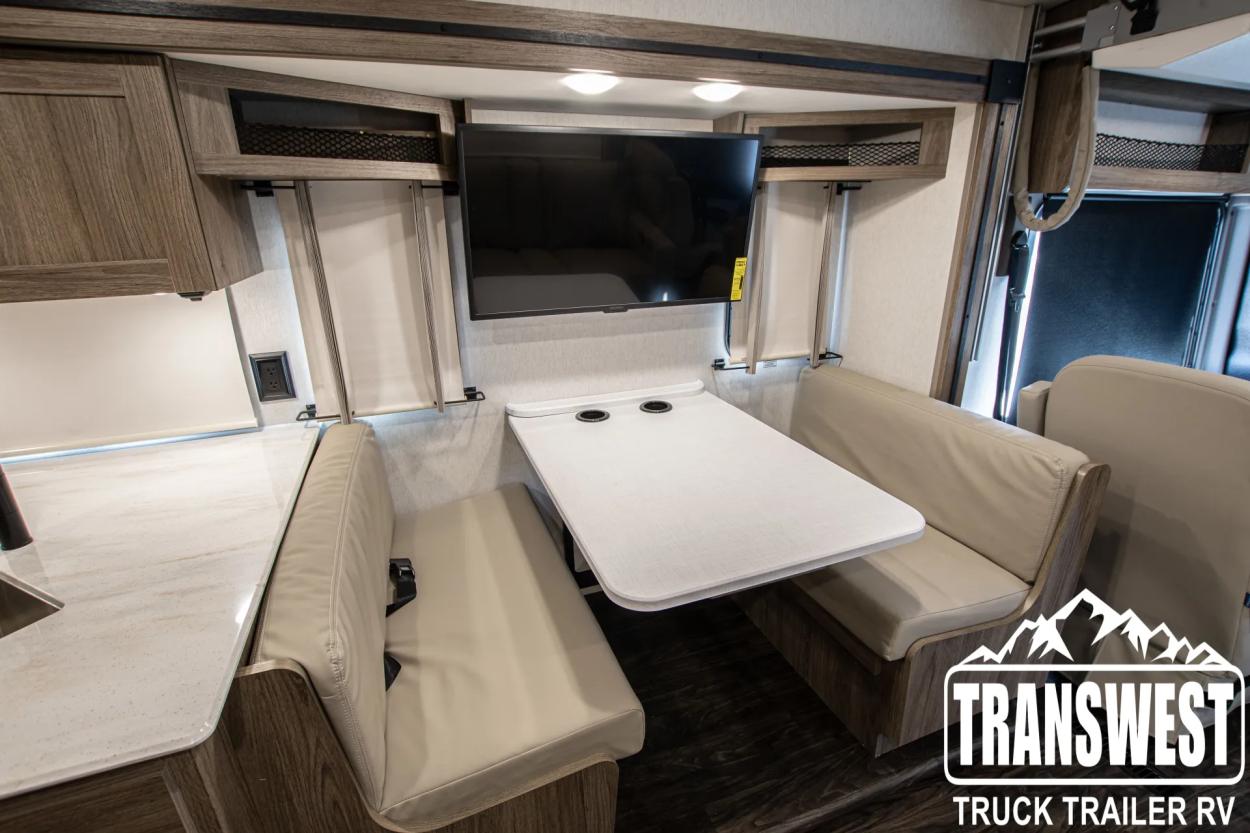 2024 Winnebago Sunstar 33K | Photo 15 of 23