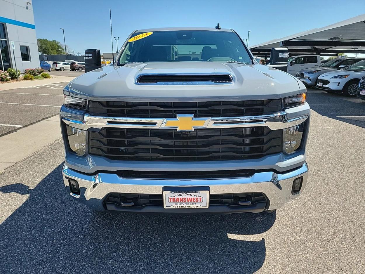 2024 Chevrolet Silverado 2500HD LT | Photo 9 of 20