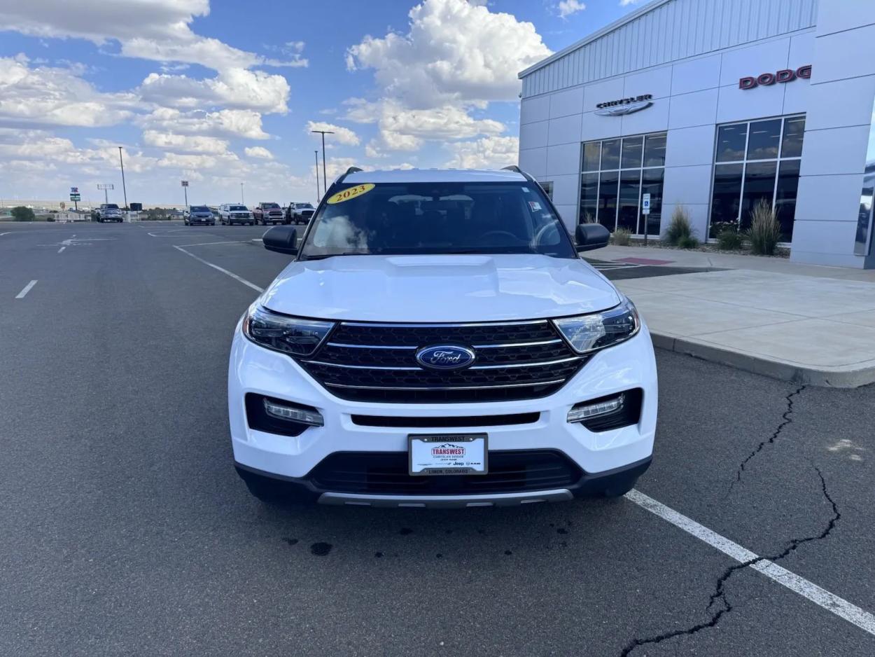 2023 Ford Explorer XLT | Photo 2 of 14