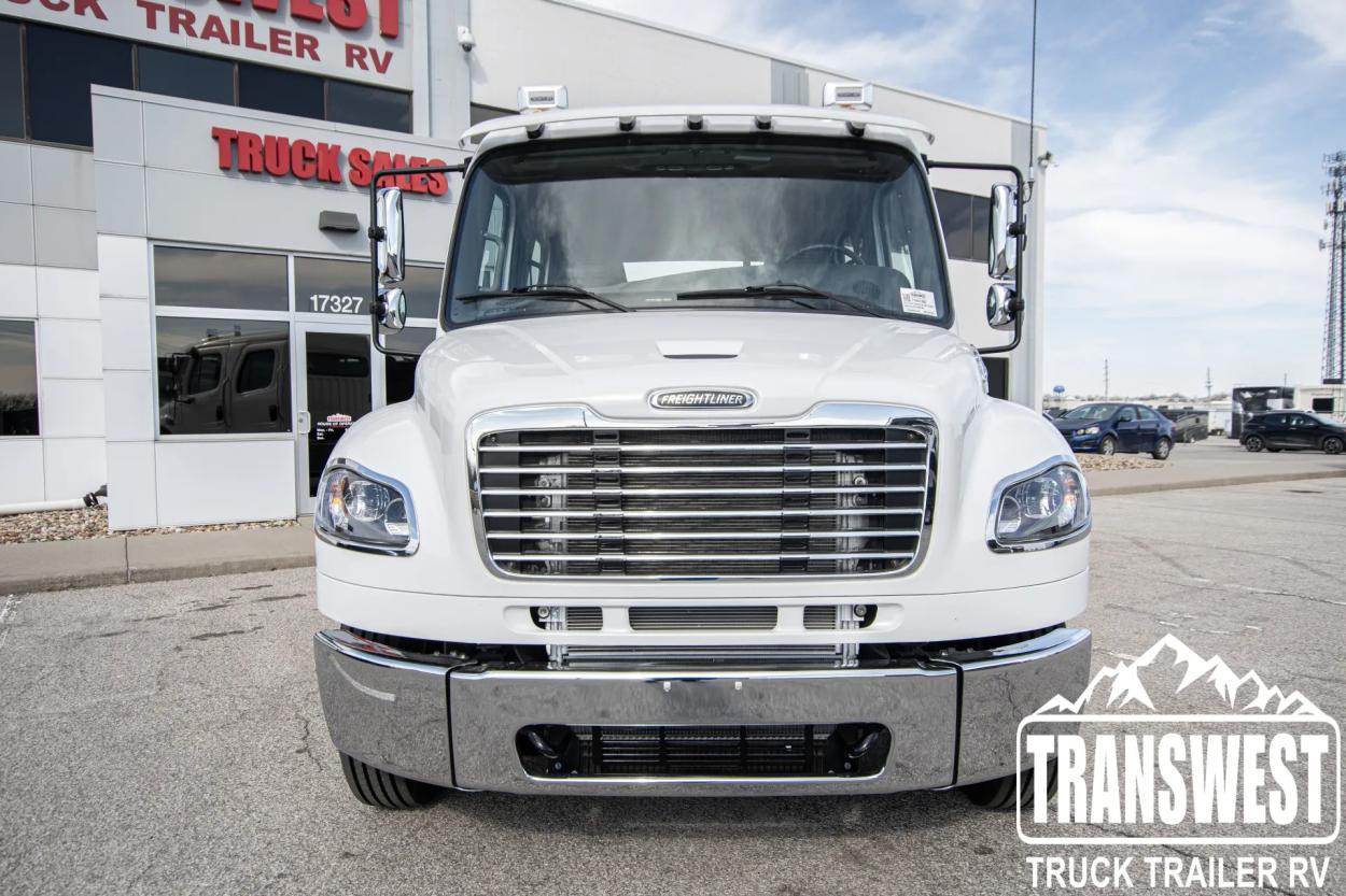 2023 Freightliner M2 106 Custom Build | Photo 9 of 17