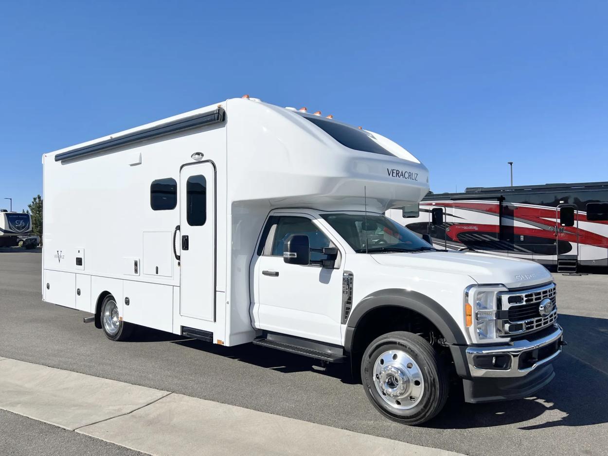 2024 Renegade Veracruz 30 VRM 