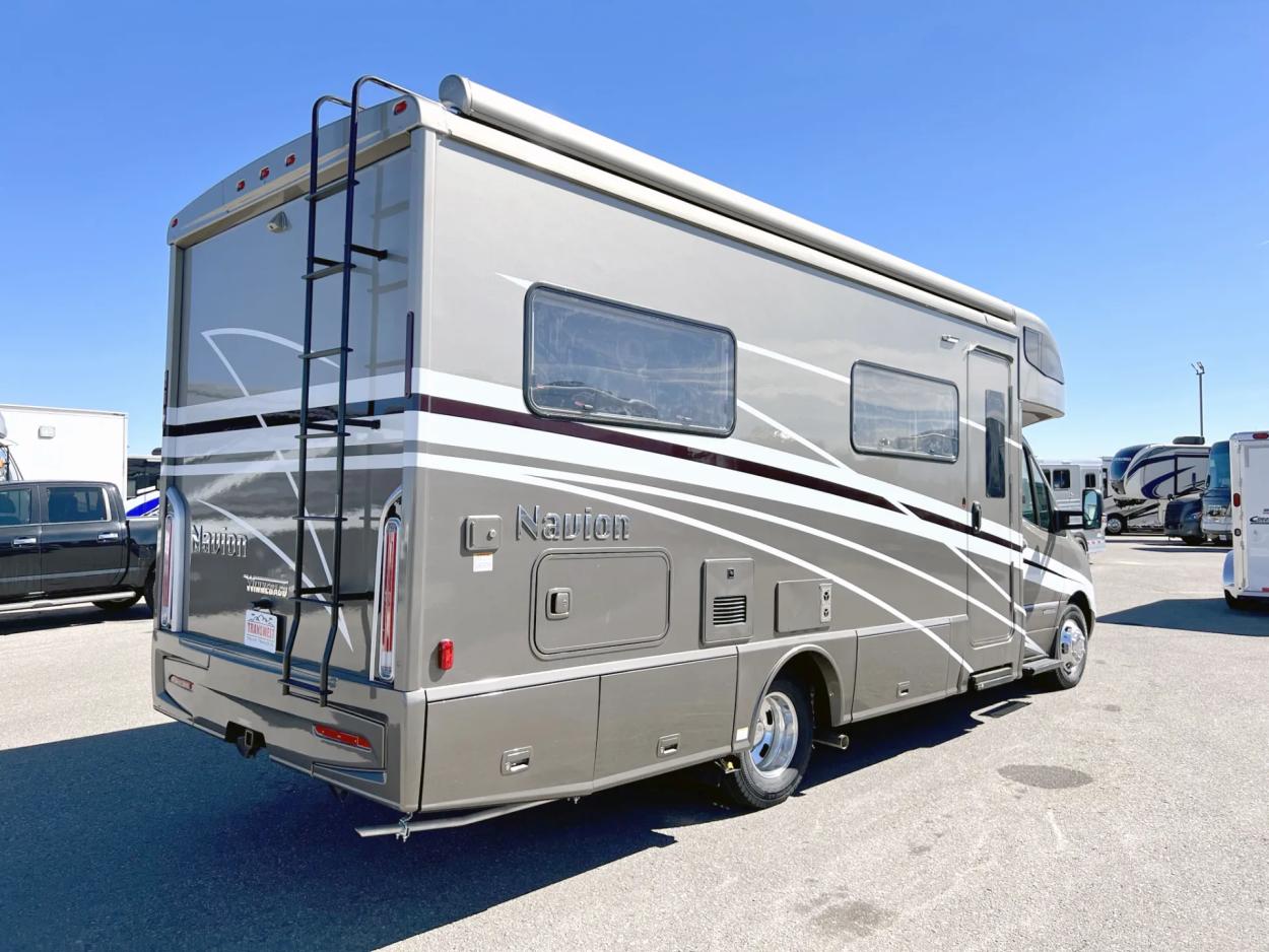 2023 Winnebago Navion 24J | Photo 24 of 36