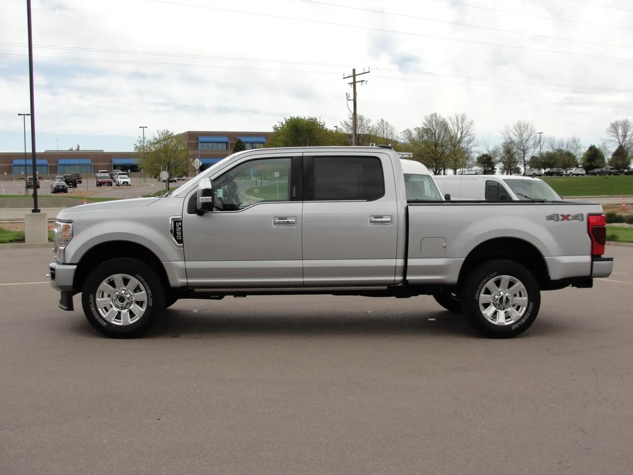 2021 Ford F-250 | Photo 2 of 19