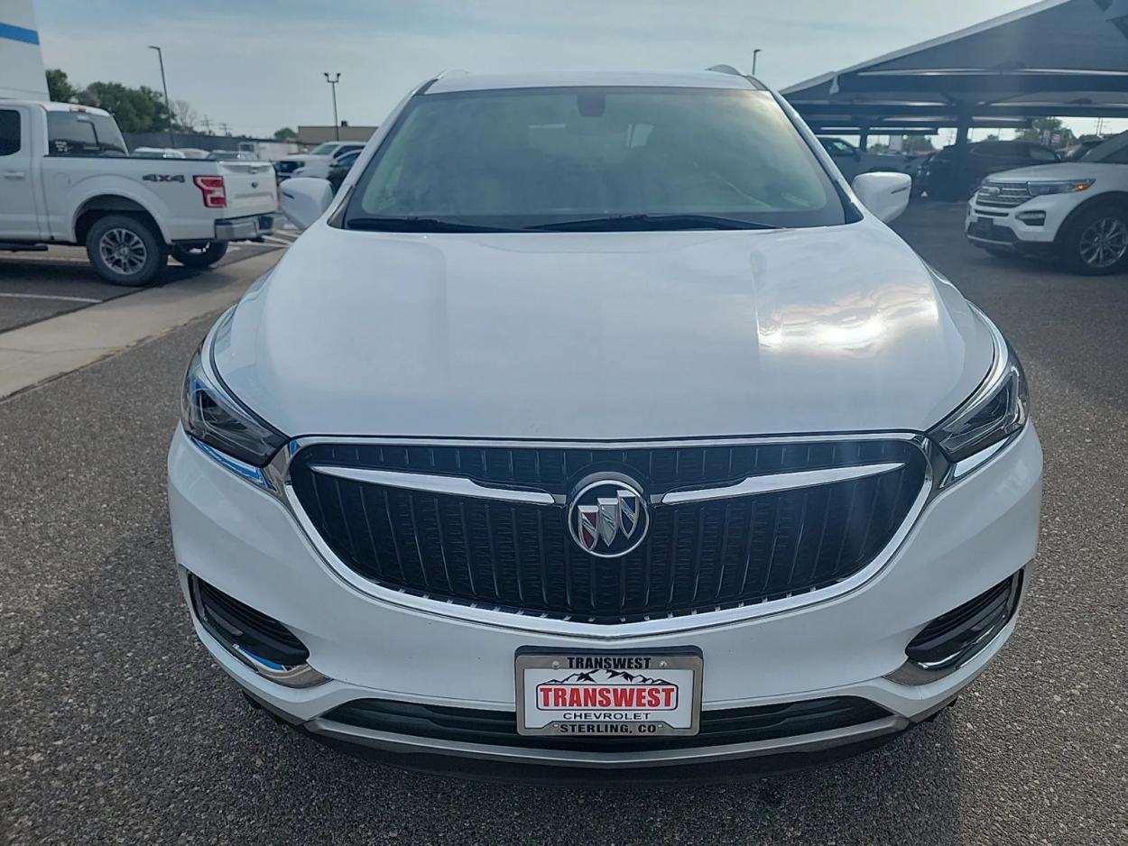 2021 Buick Enclave Essence | Photo 7 of 19