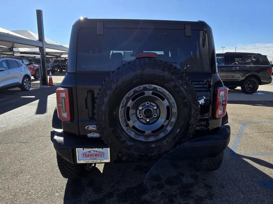 2024 Ford Bronco | Photo 7 of 25