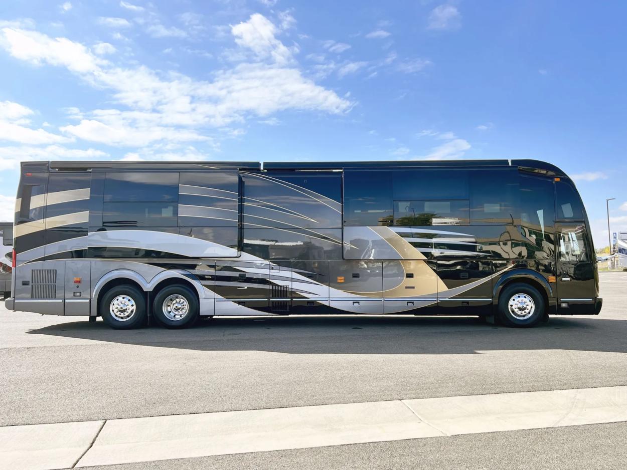 2023 Emerald Prevost H3-45 | Photo 48 of 47