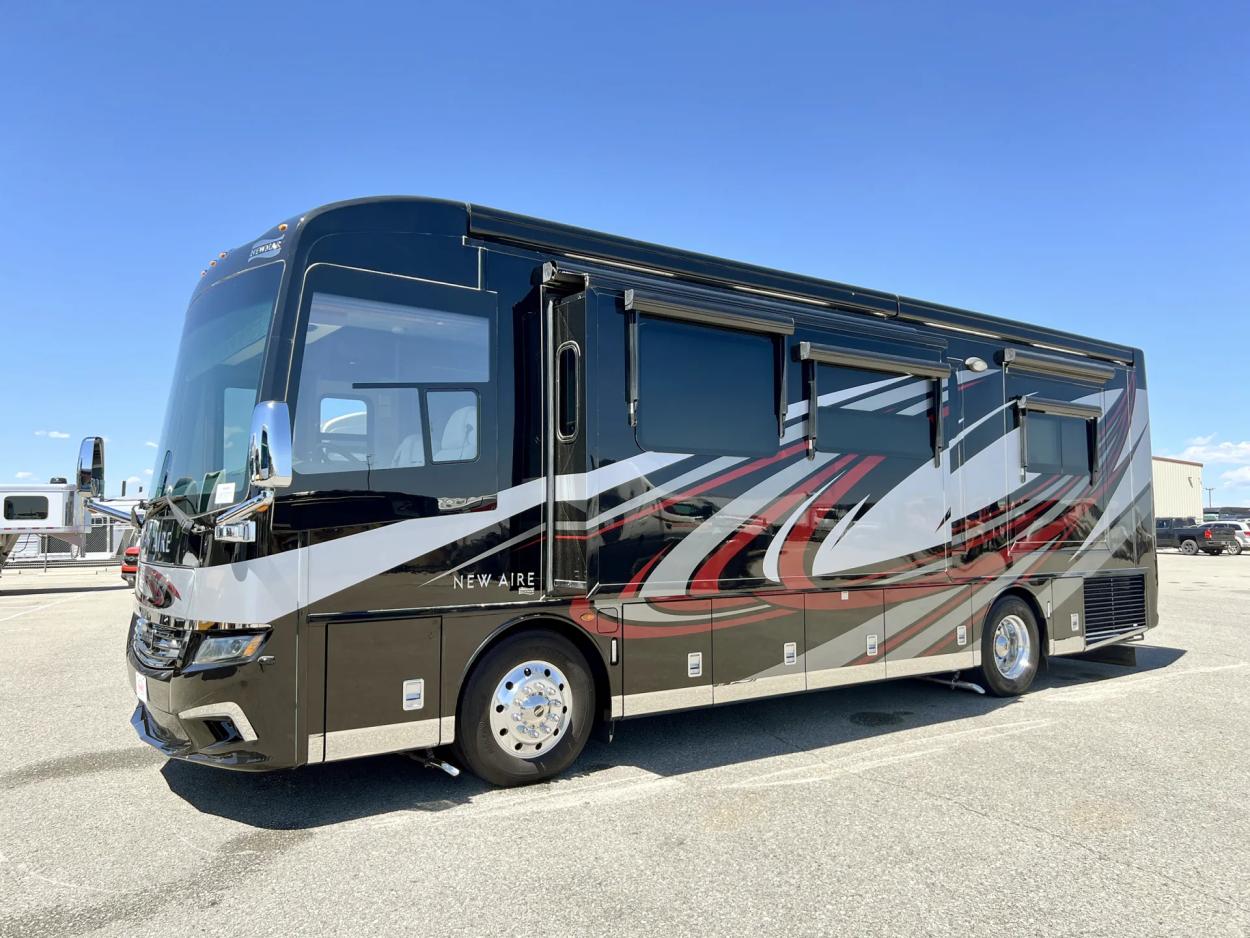 2019 Newmar New Aire 3341 | Photo 21 of 21