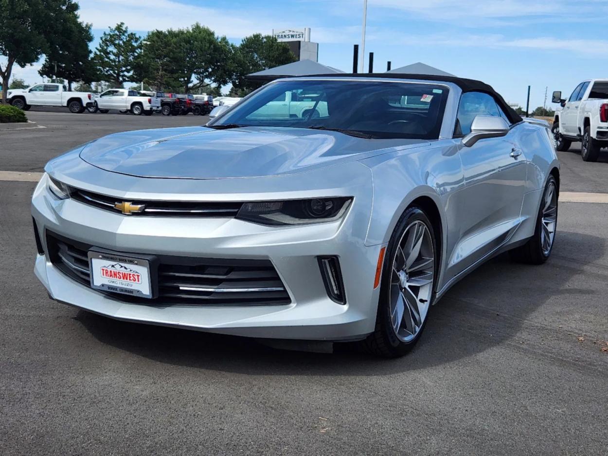 2017 Chevrolet Camaro 1LT | Photo 3 of 27