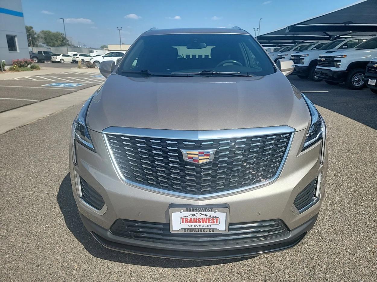 2022 Cadillac XT5 AWD Luxury | Photo 9 of 18