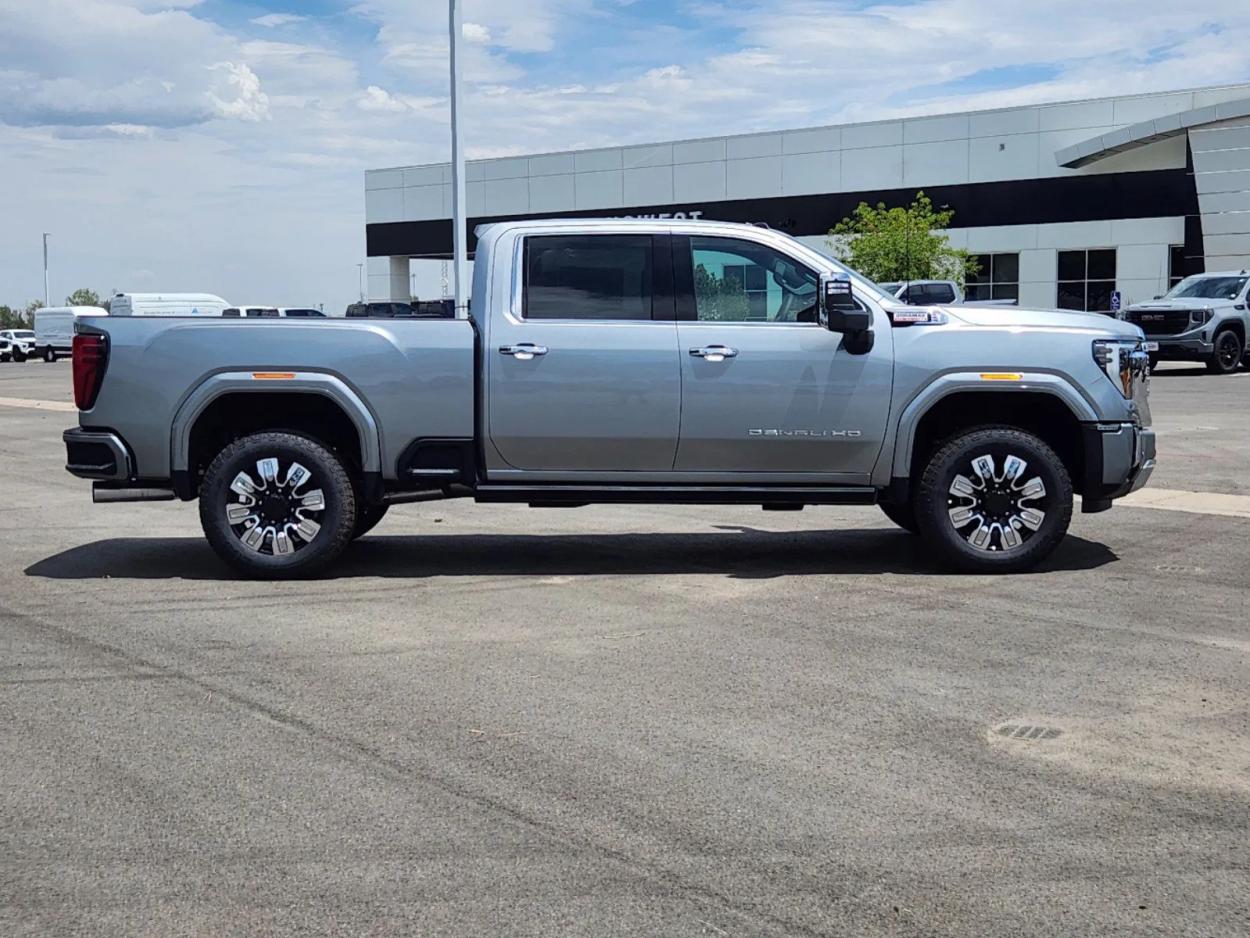 2024 GMC Sierra 3500HD Denali 