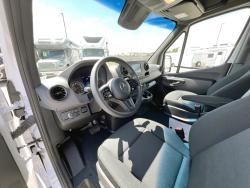 2022 Mercedes Benz Sprinter 2500 | Thumbnail Photo 16 of 20