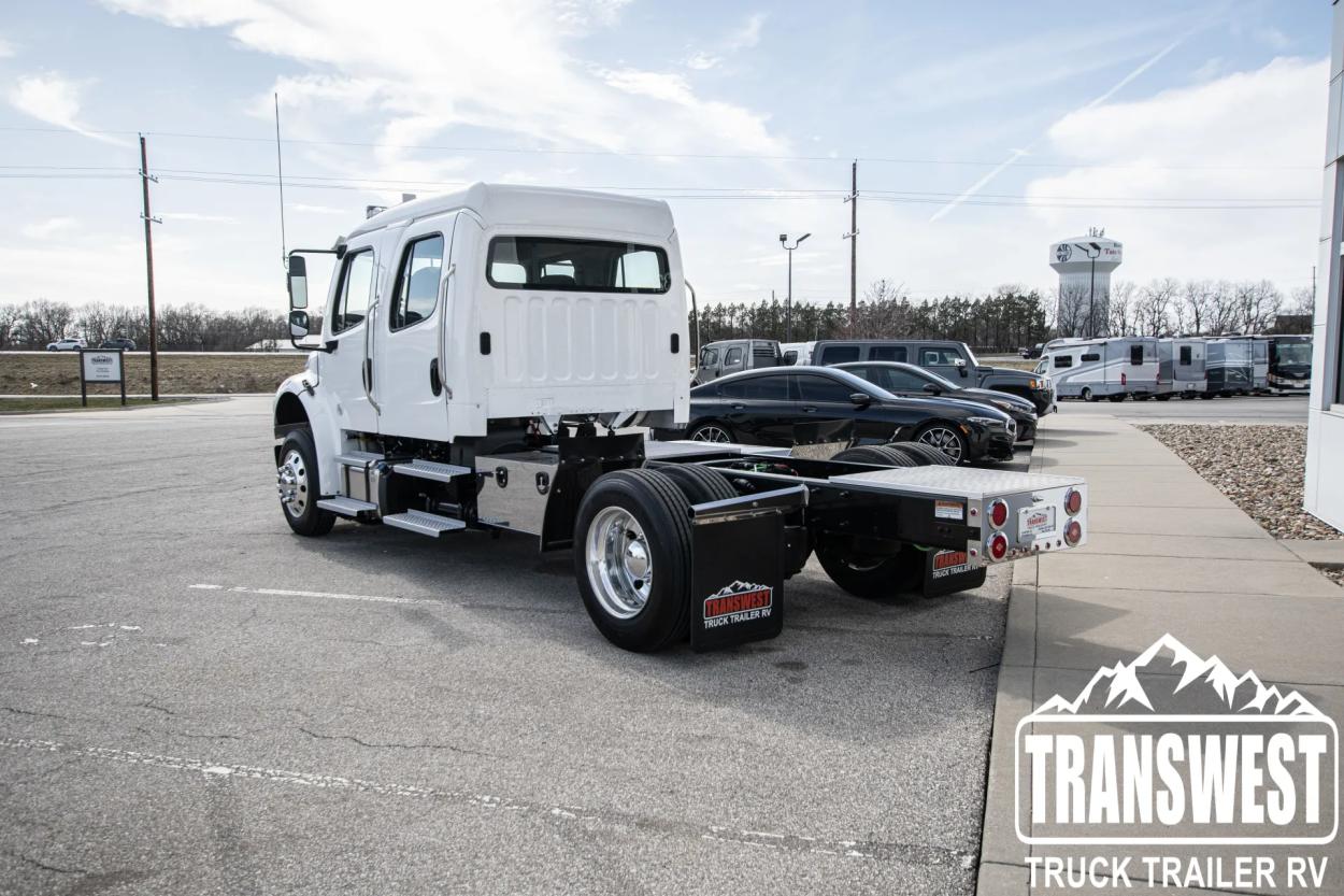 2023 Freightliner M2 106 Custom Build | Photo 4 of 17