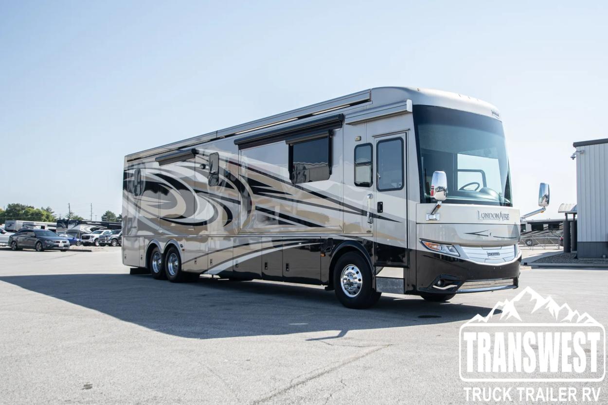 2015 Newmar London Aire 4503 | Photo 7 of 27