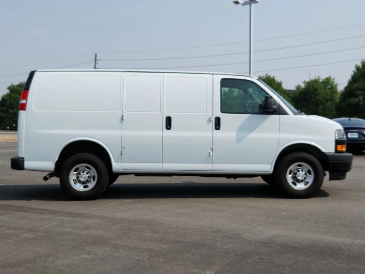 2021 Chevrolet Express Cargo Van CARGO | Photo 1 of 27