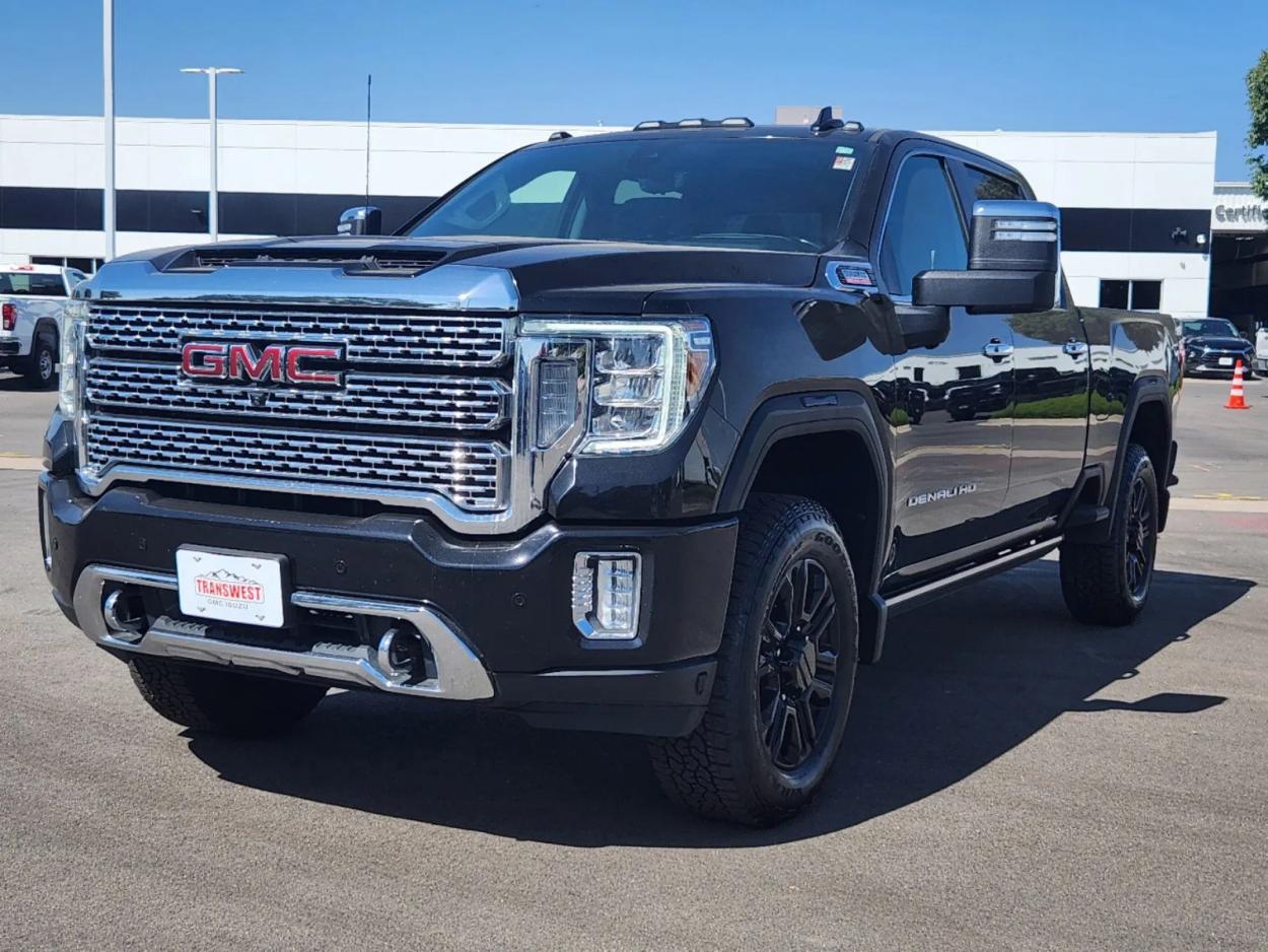 2021 GMC Sierra 2500HD Denali | Photo 3 of 31