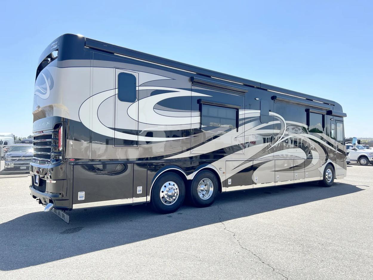 2019 Newmar Essex 4551 | Photo 26 of 34