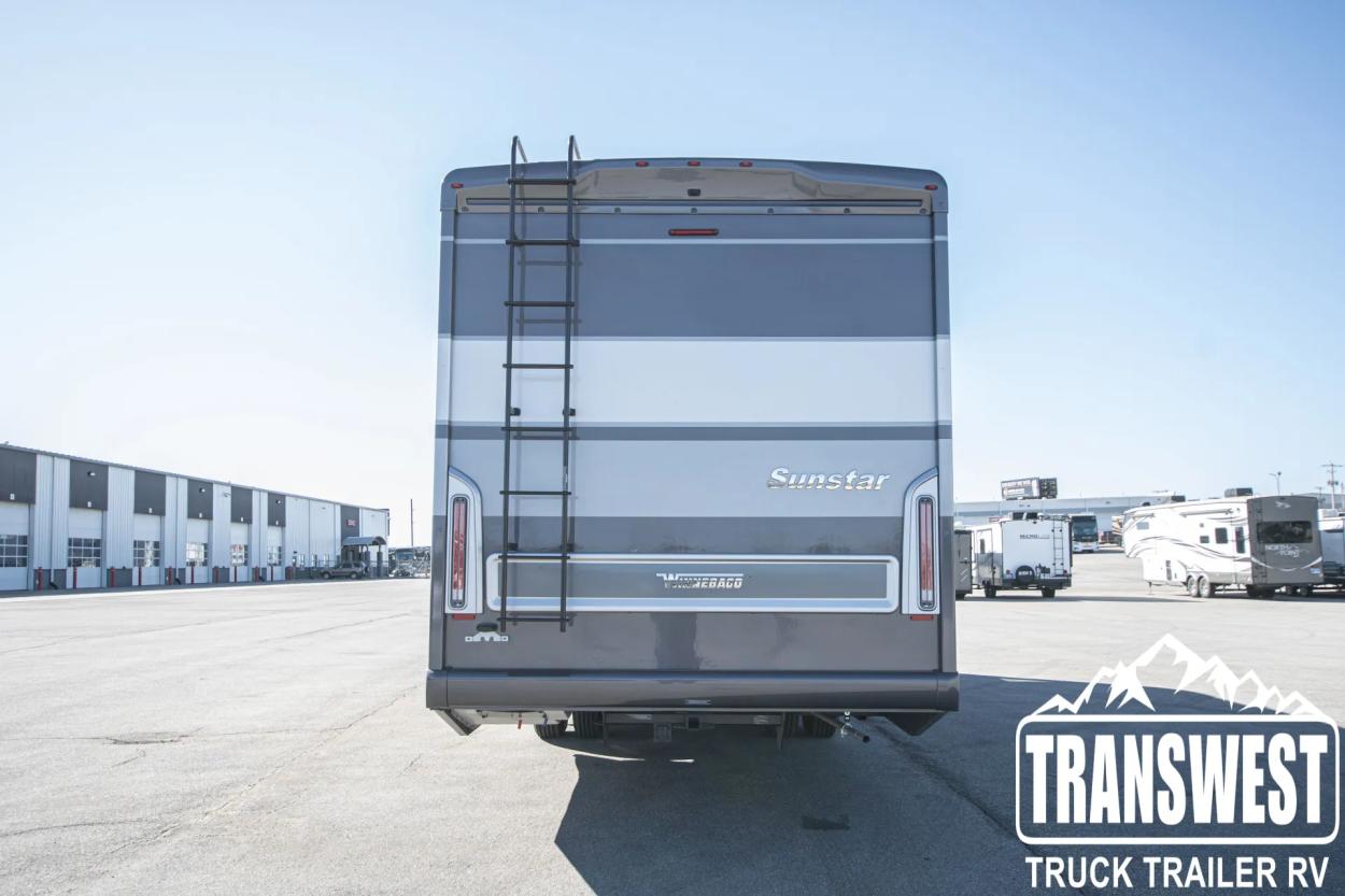 2024 Winnebago Sunstar 33K | Photo 5 of 23