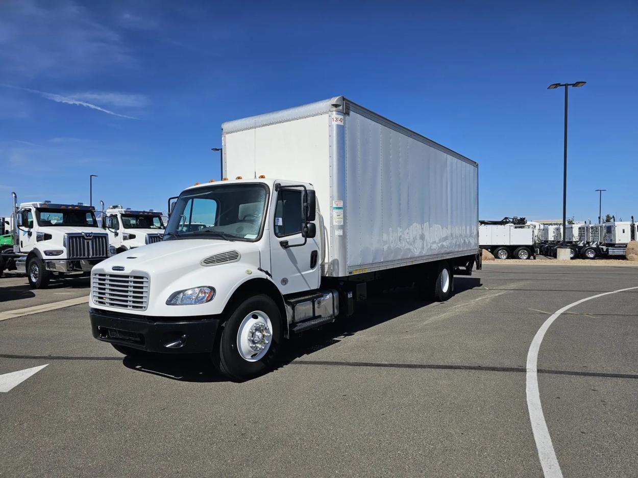 2019 Freightliner M2 106 