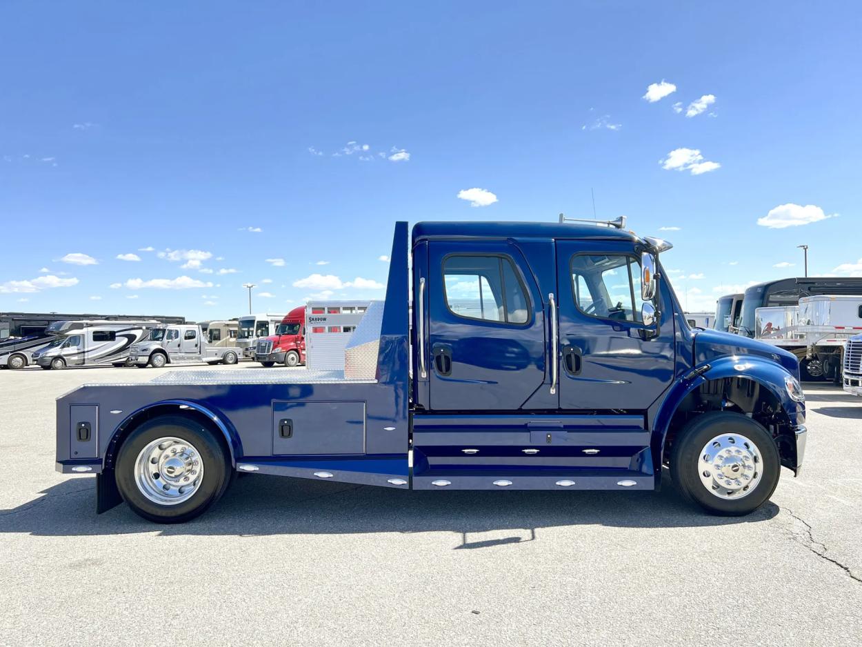 2024 Freightliner M2 106 Summit Hauler | Photo 18 of 25