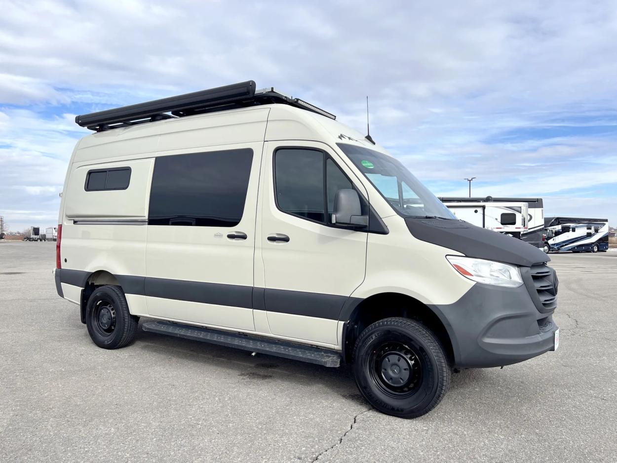 2020 Summit Adventure Van Longs Peak 